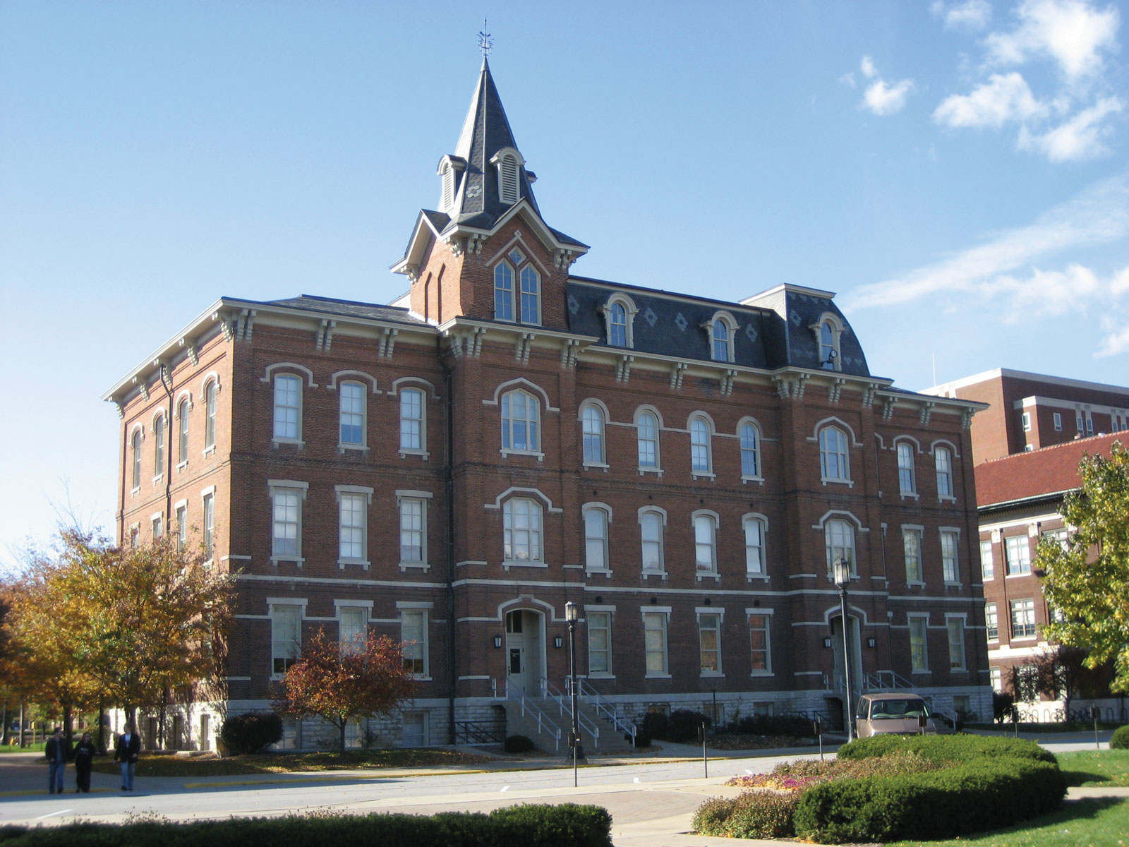 University-Hall-Purdue-Ind-West-Lafayette.jpg