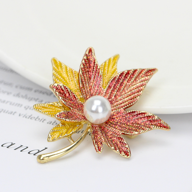 Korean the new ladies fashion oil dripping maple leaf shape Brooch temperament suit scarf alloy jewelry pins