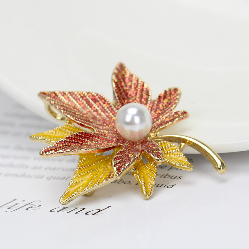 Korean the new ladies fashion oil dripping maple leaf shape Brooch temperament suit scarf alloy jewelry pins