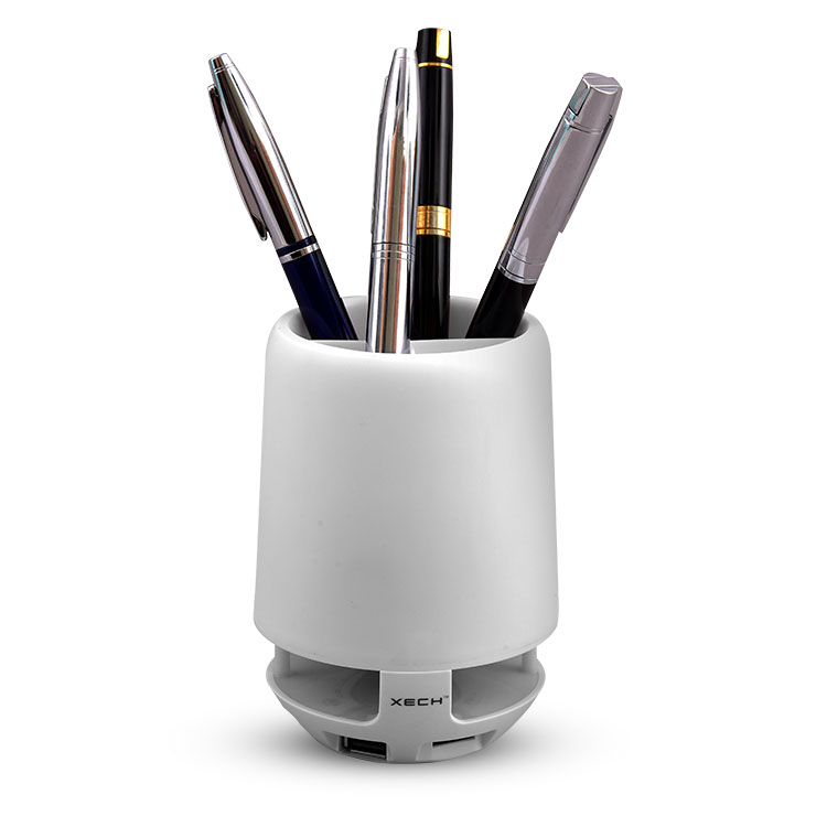 Pen stand BT speaker with changing light