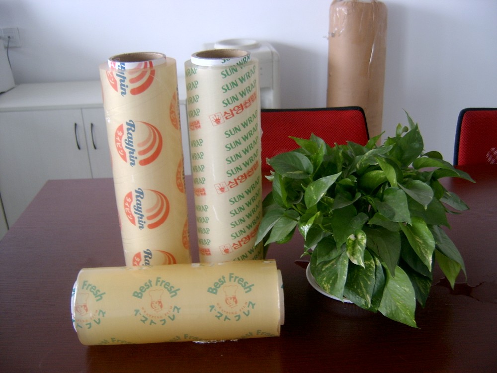 9-15 mic Super Clear PVC Cling Film for Vegetables Packing