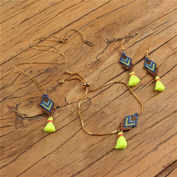 MI-S180046 Moyamiya Chain Women Seed Handmade Beaded Jewellery Necklace Boho Bead Earring Manufacturer Custom Chain Pendant Set
