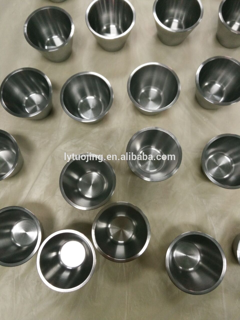 cylinder tungsten and molybdenum crucible for sapphire growth furnace components