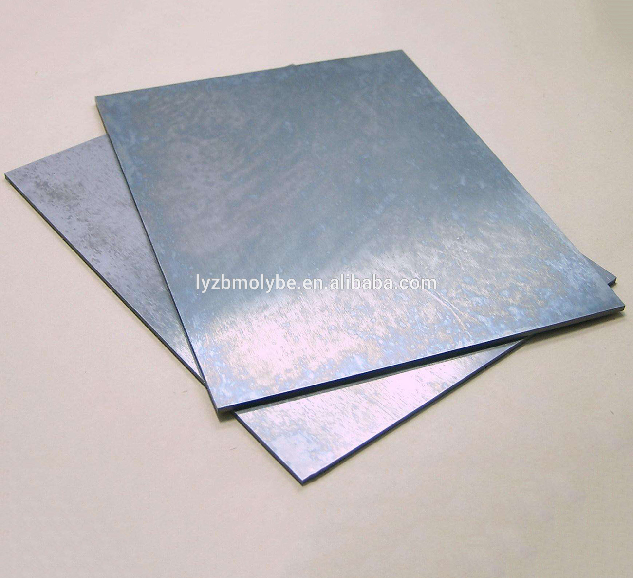 Molybdenum plate for high temperature vacuum furnace manufacturing