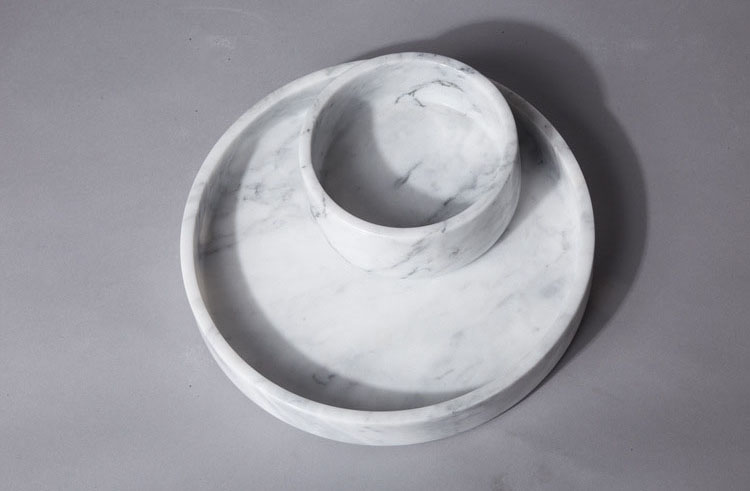 Bianco Carrara Round Marble With A Edge