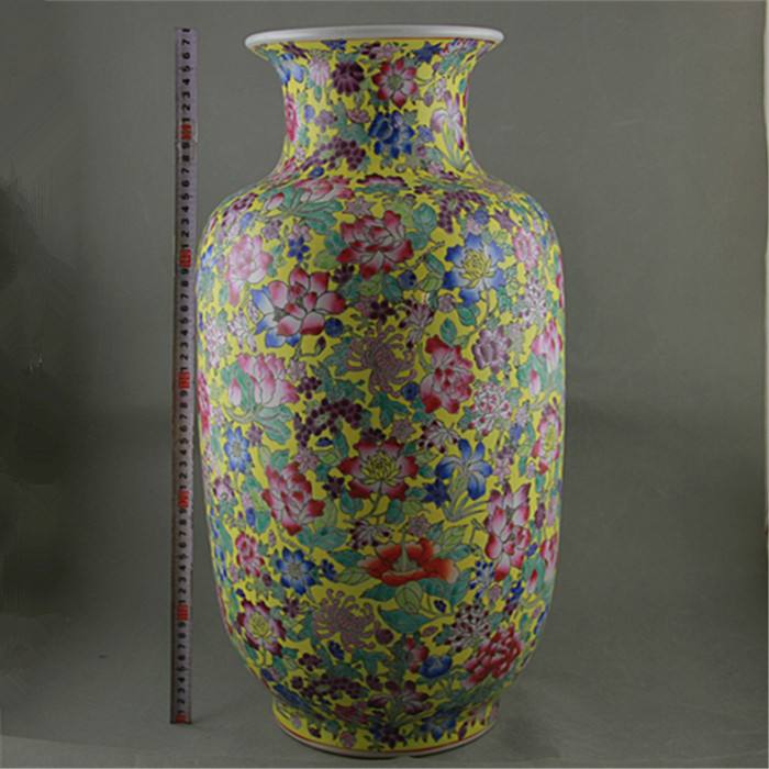 Chinese style handmade beautiful famille rose porcelain ceramic flower vase made in Jingdezhen