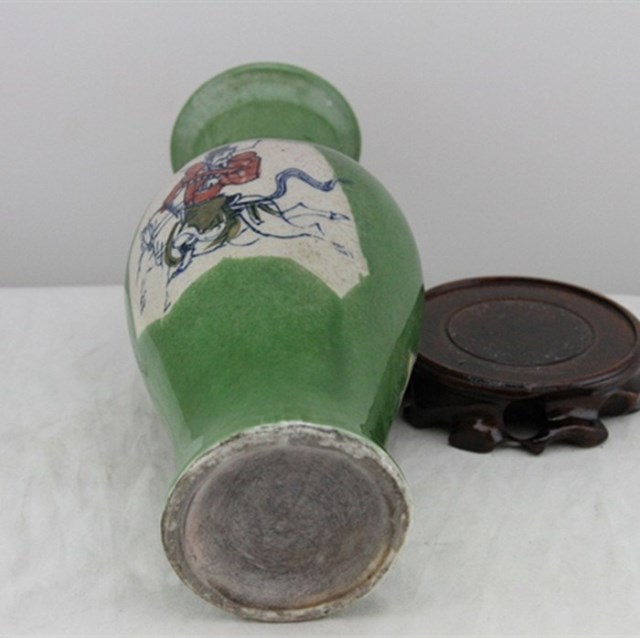 Jingdezhen antique hand painted green glazed porcelain crack vase for collection