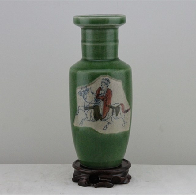 Jingdezhen handmade green glaze ceramic antique vases for collection