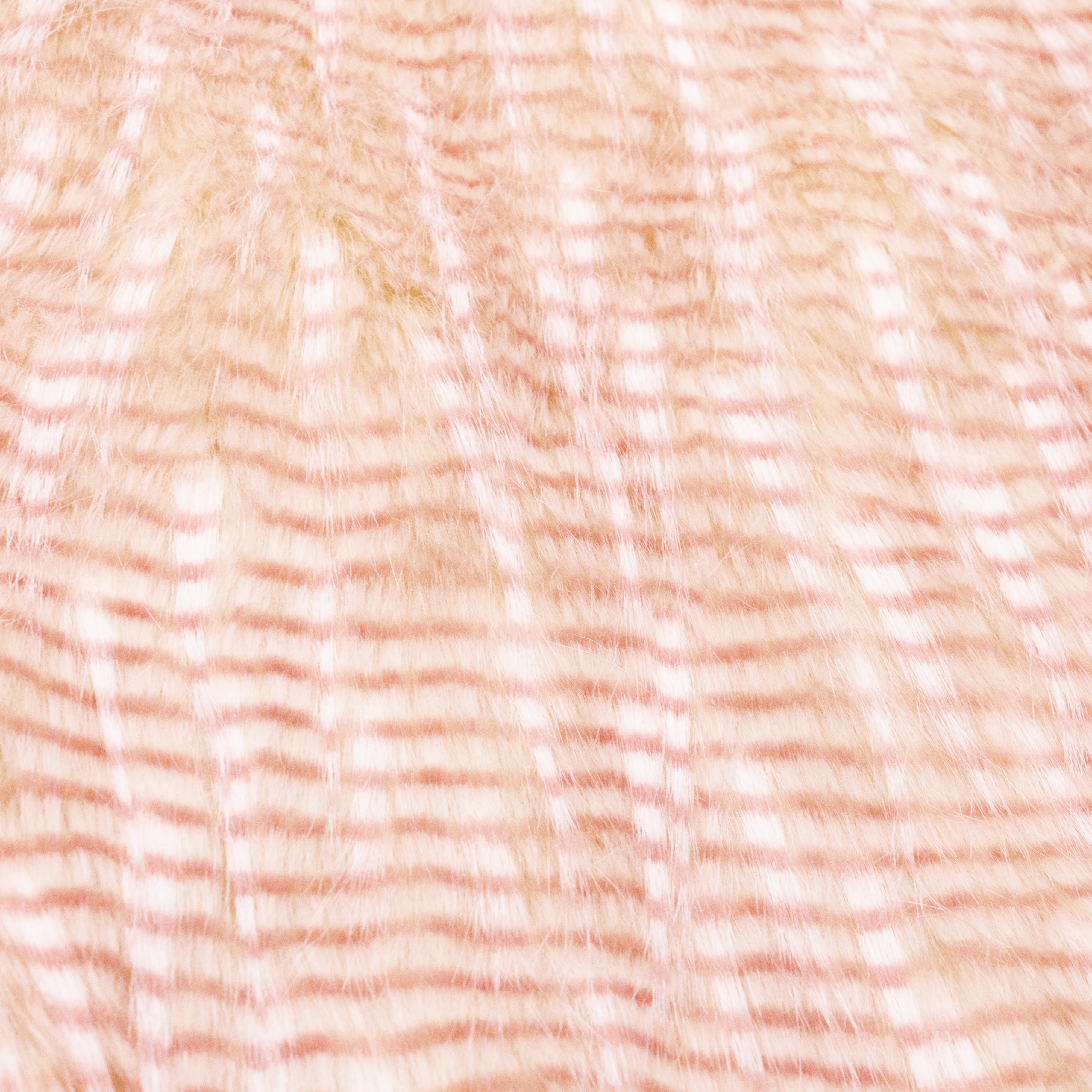 Manufacturer Cheap Price Pink   Plush Long Pile Artificial Faux Fur  For Garment Home Textile Fabric