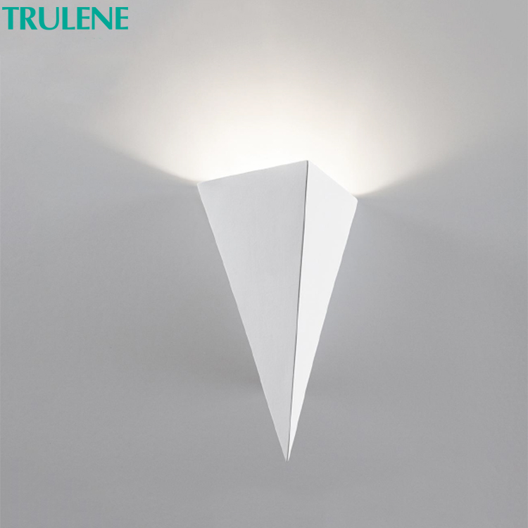 Indoor hotel housing gypsum white modern decorative wall recessed triangle shape led light