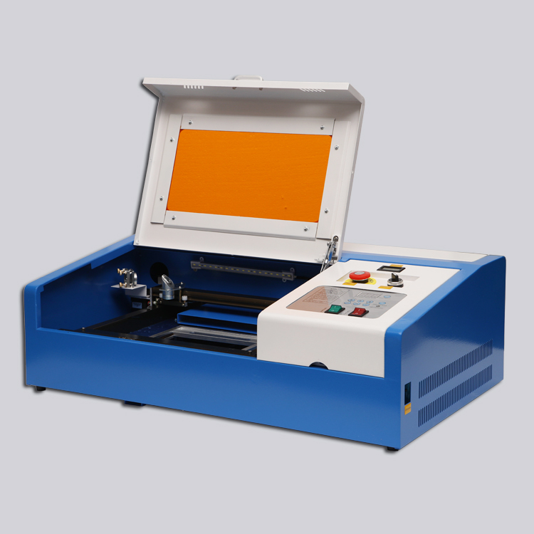 Engraver with High Precise Wood Cutter 40W CO2 USB Laser Engraving Cutting Machine