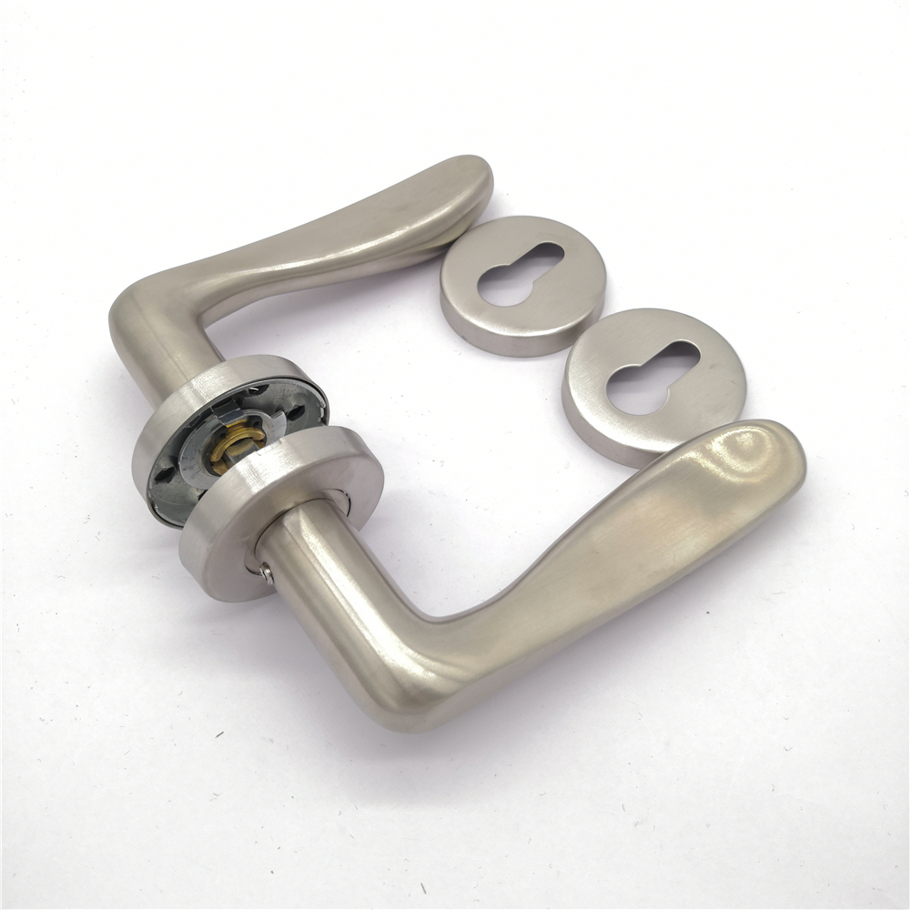 High quality Cast metal  lever door handle