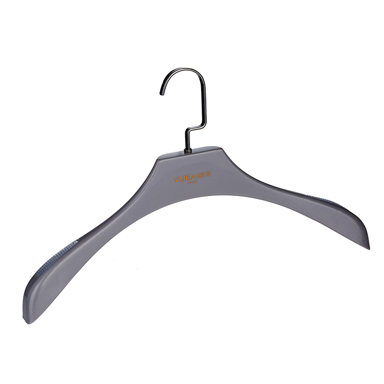 Customized hot sales luxury brand clothes hanger with logo