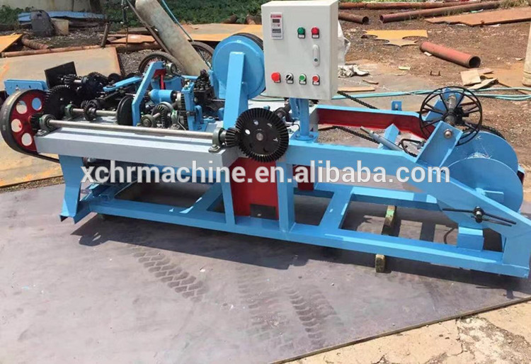 Hot selling single and double twisted barbed wire making machine