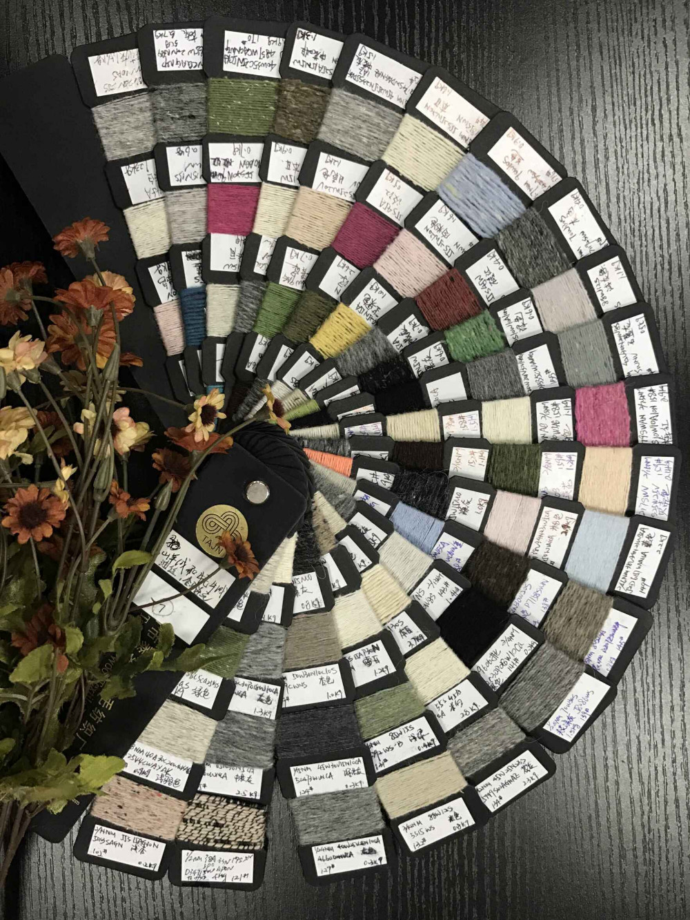 Top dyed beige 1/13NM 62/27/8/3 ACRYLIC NYLON WOOL SPANDEX Anti-Pilling blend woolen yarn for Knitwear