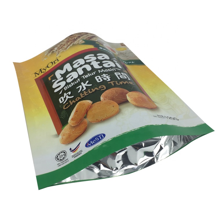 Custom snack packaging zipper stand up food bag three-layer laminated aluminium foil packaging malaysia