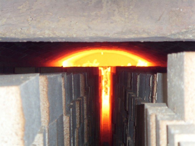 economic simple hot coal gasifier