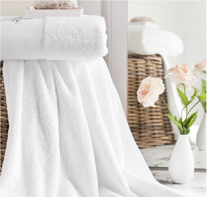 Bath Towel Type and 100% Cotton Material used hotel towels